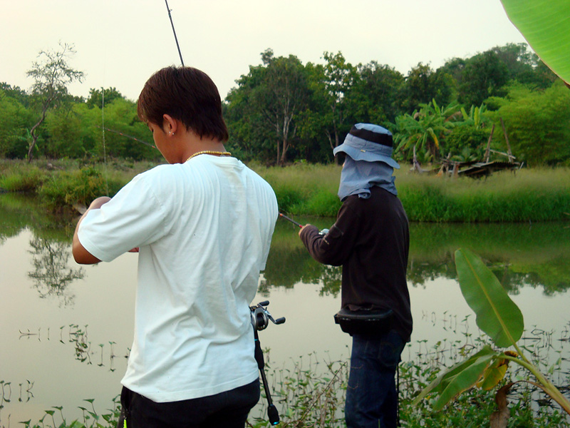 

 [b]ตีเข้าปาย[/b] :spineyes:

สวัสดีครับน้า  sakคับ  ขอบคุณมากครับ


 [q]หล่อเลยนะคับ[/q]
