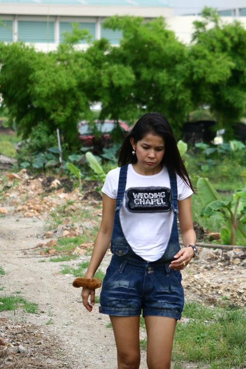 :grin: :grin: :grin: :grin:

 [b]สาวๆก้อมาได้นะครับ ร่ม