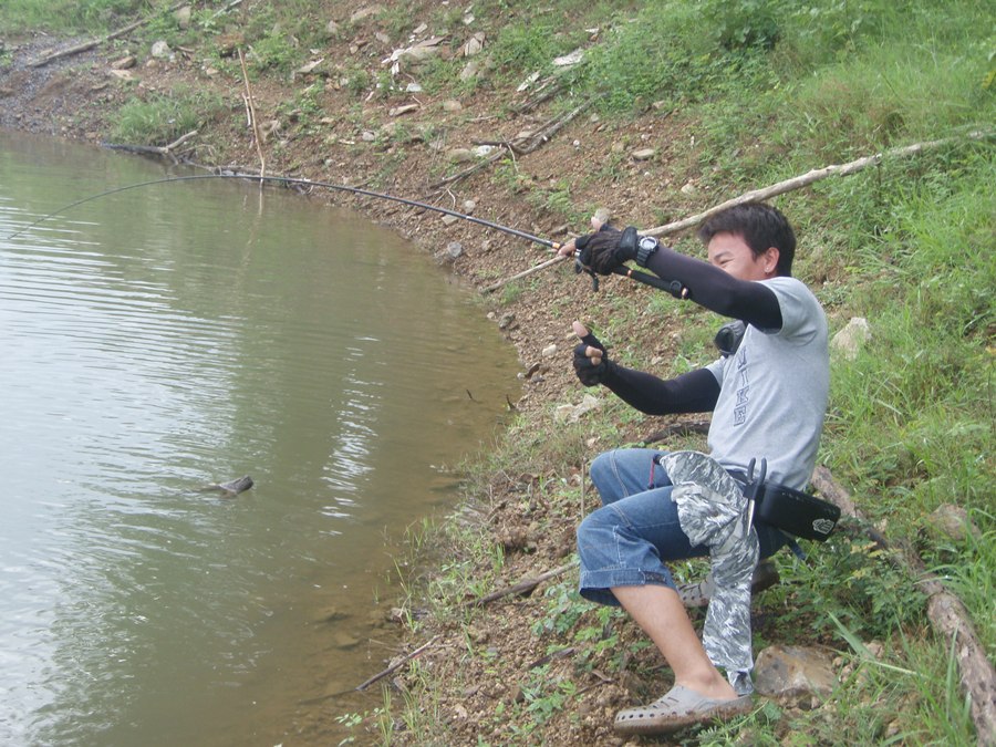 ล้มซะงั้น :laughing: :laughing:
งานไหนต่ายไม่ล้ม 