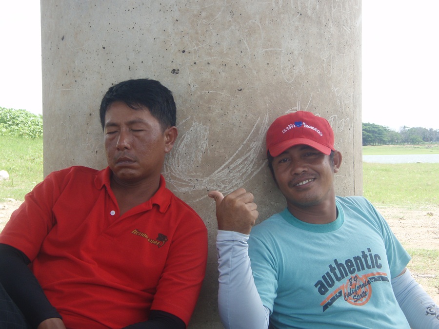 นายเด่ะขู่ว่าต้องเอาภาพตอนผมนั่งห