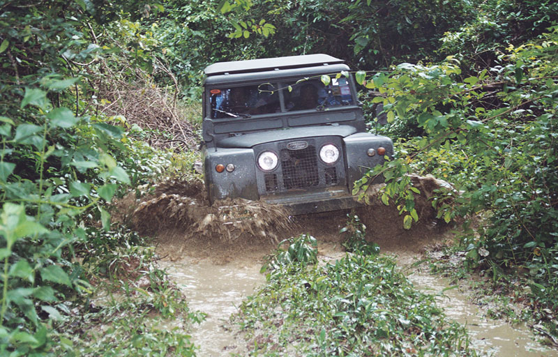 Abu ถึงจะเก่าแต่ก็เร้าใจเหมือน Land Rover   :grin: :grin: :grin: