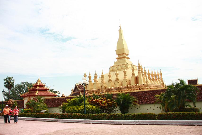 ผมไปได้ไปดูวัดนี้ด้วยสวยงามดีครับ :cheer: :cheer: :cheer: