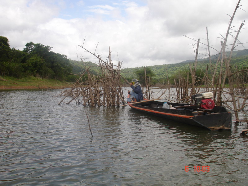 ล่องเรือผ่านมาเห็นมีใครทำอะไรอยู่แถวนั้นหว่า :ohh: :ohh: