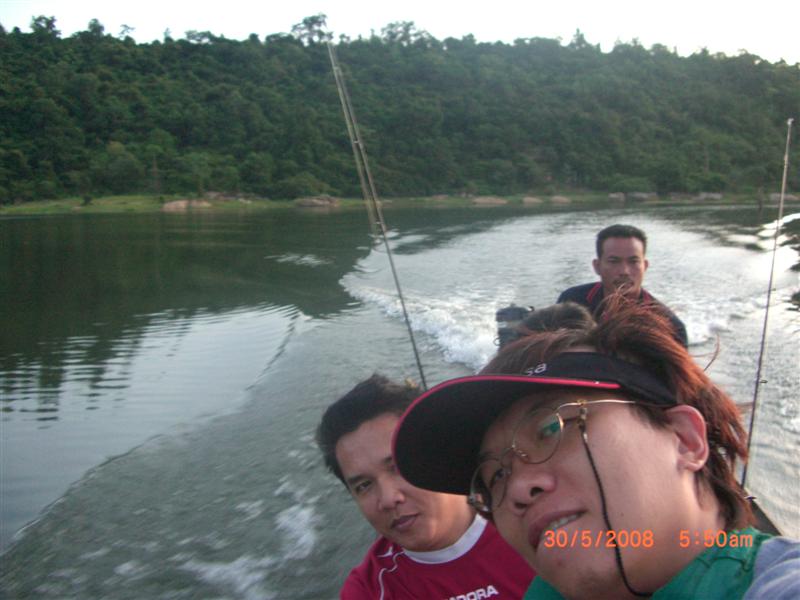 สมาชิกก็ YJ&TT เป็นตัวยืน
