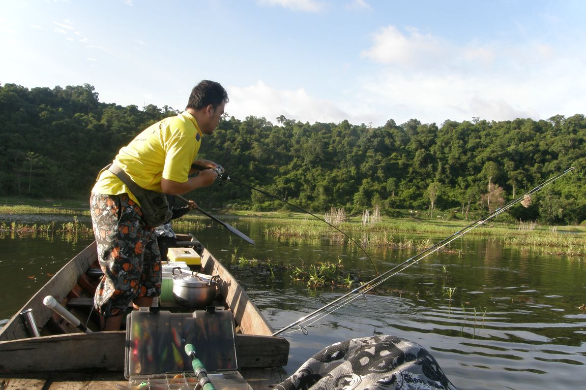 อย่าตกใจทำไม่ท่านี้มาเร็วเกิน :grin:
ผมนั่งเรือผ่าน"ทุ่งต้นจาน" โค้งเด็ดของที่นี่ เห็นระดับน้ำสวย