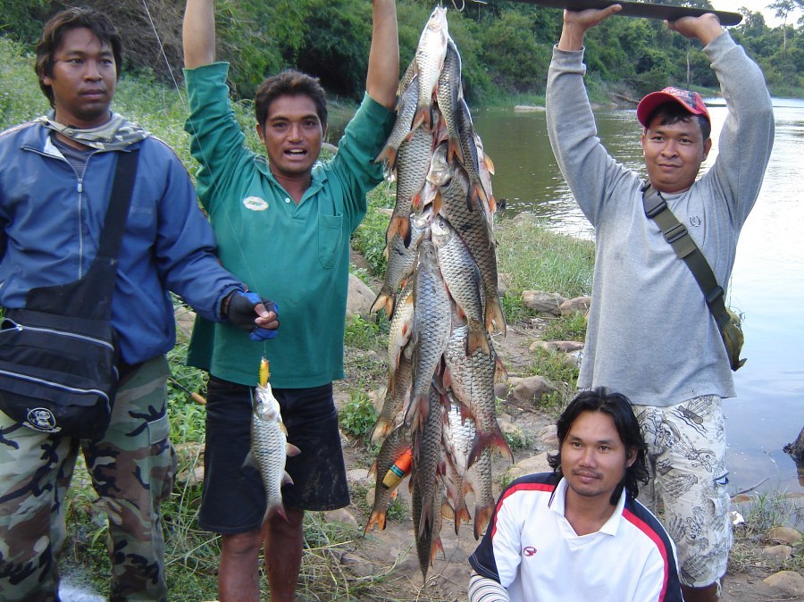 ปลาพวง :cheer:
พี่ญารอดหวุดหวิดคับ :laughing: :laughing: