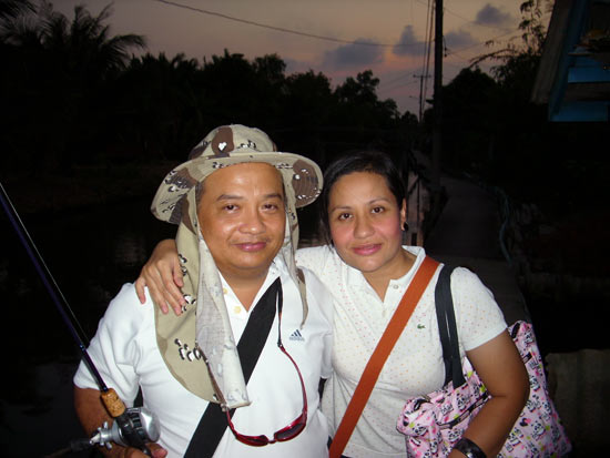 ผมส่งคู่นี้ เข้าประกวดครับ

 :grin:
