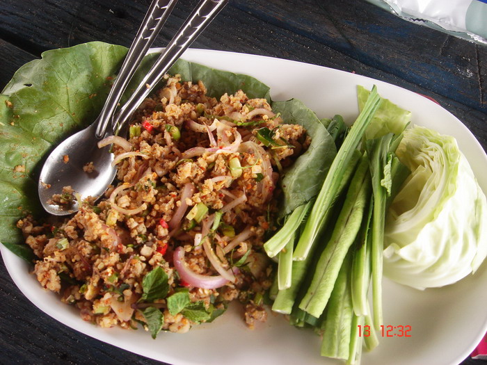 ของเราหนุกก่า :laughing: :laughing: :laughing:
ลาบปลายี่สก