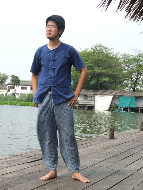 รู้นะคิดอะไรอยู่

จะตามเขาไปใช่ไม๊