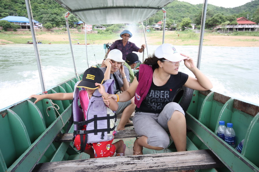 คลื่นแรงครับ  :grin: :grin: :grin: