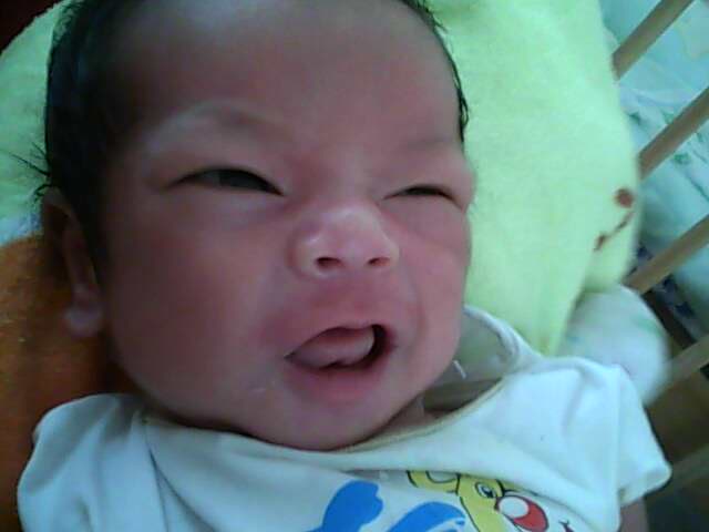 น้องฮายา จ๋า.................
 :grin: :grin:

สอนไว้แต่เด็กๆ