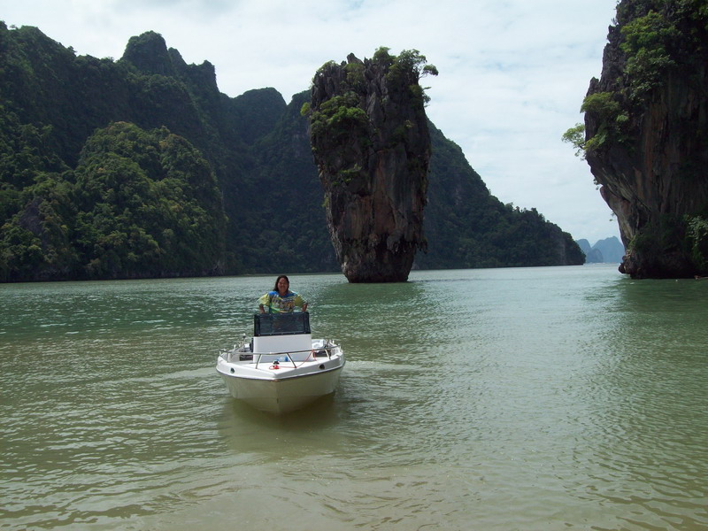  :cool: :cool:-เรือผลิตเมืองไทยขนาด19ฟูต

85แร�