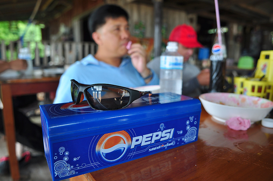กินข้าวเสร็จ ก็ถ่ายไปเรื่อย  :laughing: :laughing: :laughing: :laughing: