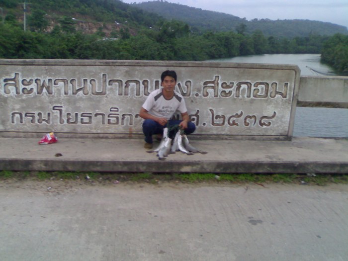 สวัสดีตอนสายคับน้าๆทุกๆท่าน   ชมภาพที่เหลือ3สะพานต่อคับ :love:

   ขอบคุณทุกท่านที่เข้าชมเข้าเชียร