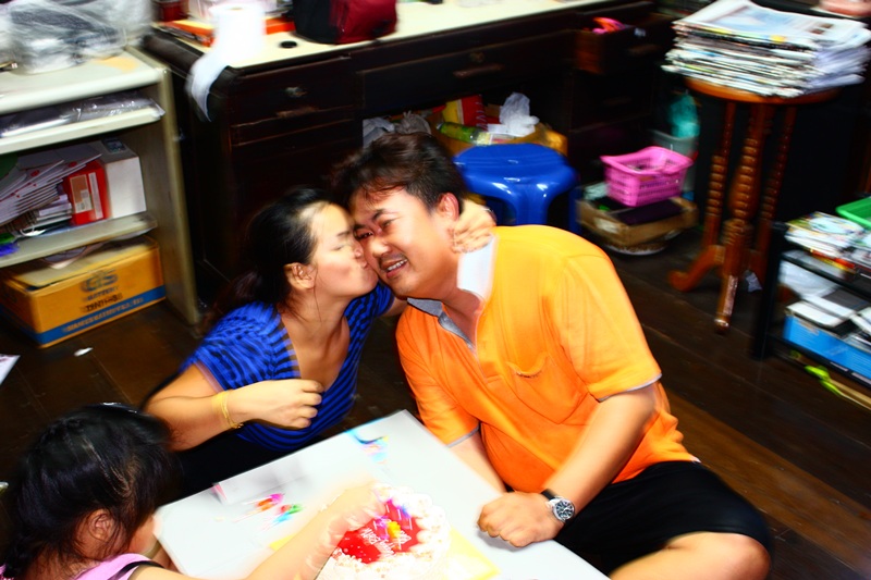 กำลังใจในทุกย่างเก้าในชีวิตผมครับ :kiss: :cry: :blush: :cry: :cheer: :love: :laughing: :grin: :smile