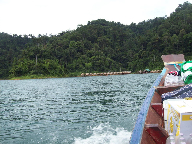  :love: :love:นั่งเรือมา45นาทีก็จะถึงแล้ว :cool: