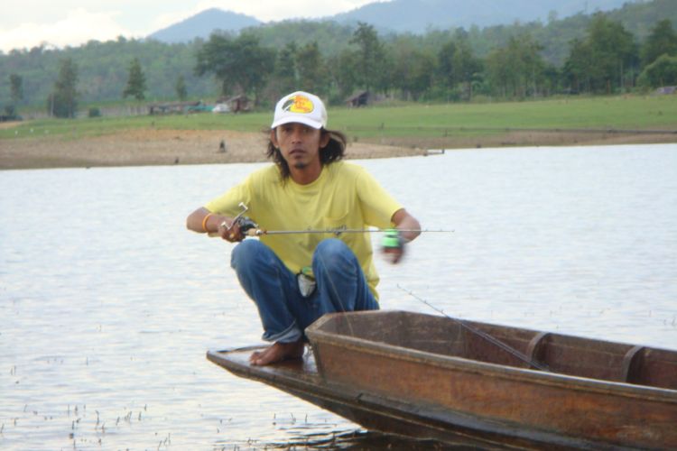 ส่วนท่านเอกบ้านใหม่ สงสัยหิวครับ ส