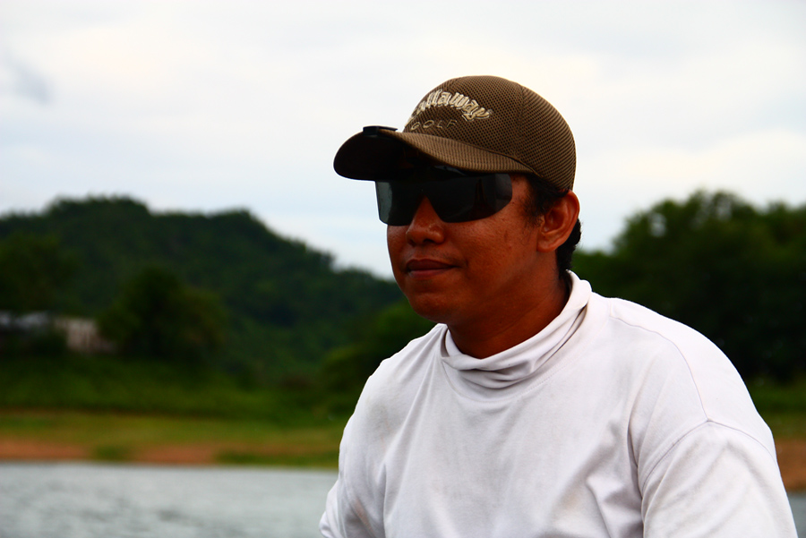 เฮ้อออออออออ...เย็นแระ...เวลาจะหมด เข้าฝั่งพักผ่อนดีกว่า...

กฏข้อที่1 --แห้วนับเป็นวัน ๆ--.. ถึงบ