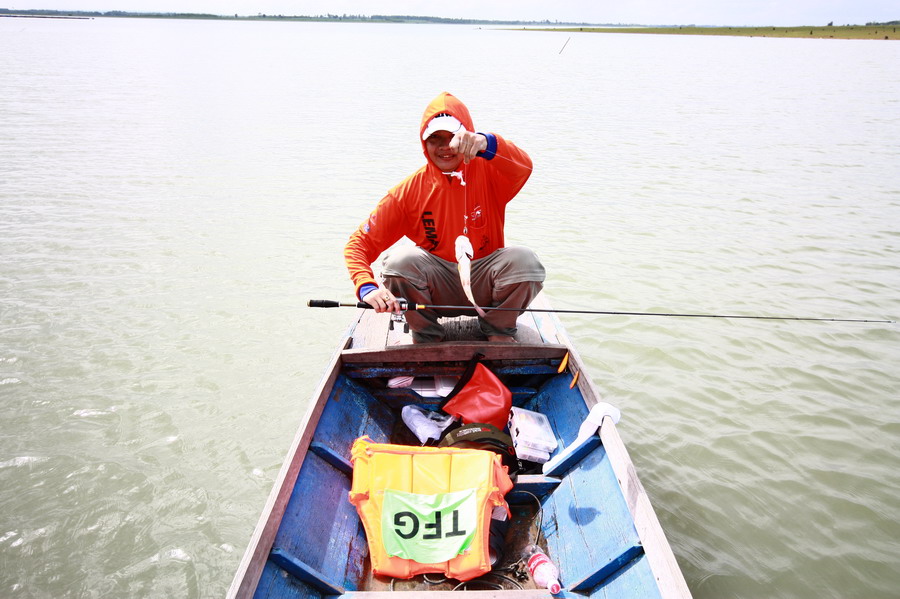 ช่วงบ่าย น้ากานต์ก็สอยกระสูบมาอีกหน่วย  :grin: :grin: :grin: :cool: :cool: