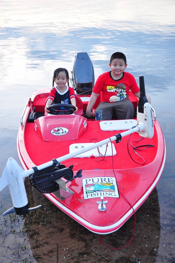 เรือใครก็ไม่รู้ อิบมาถ่ายรูปให้ลูกก่อนล่ะงานเนี่ย :grin: :grin: :grin: