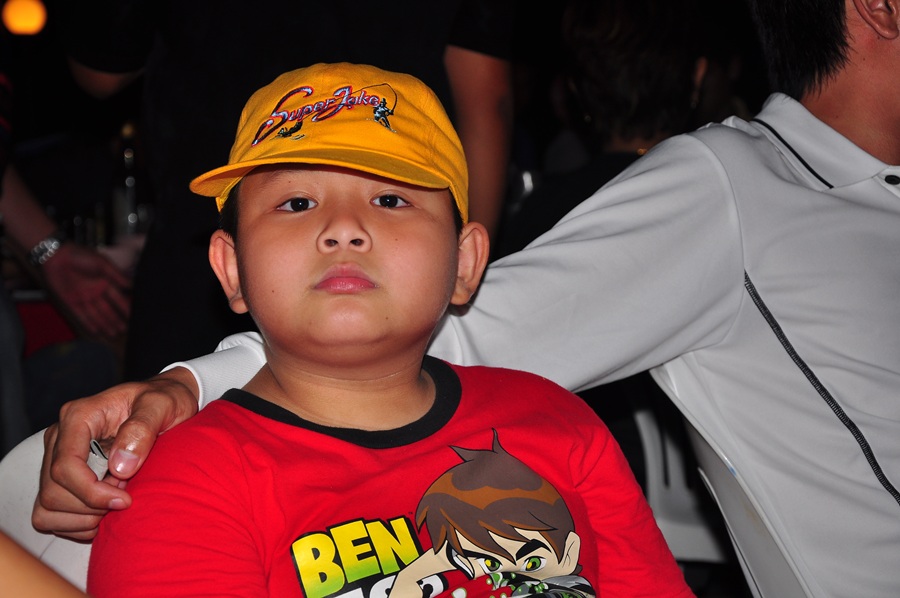 ส่วนน้องสตางค์ที่ถือหางบัตรผมก็ได