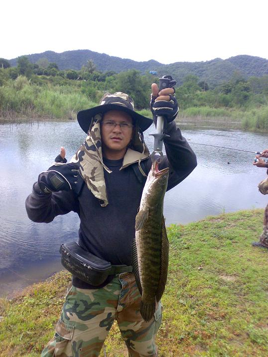 นี่งัย......ปลาผ๊ม...ปลาผ๊ม.....มือไม่ดำแว้วววววววว :grin:


เฮ้ย!.....หนึ่ง..เหลือเราสองคนแล้วน่