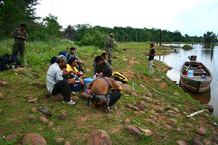 รุมสดชื่นกันใหญ่
