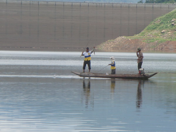  [q]+1 ครับบรรยากาศดีจัง [/q]
สวัสดีครับน้า fishingjoke  :cheer: :cheer: :cheer: :cheer:
---------