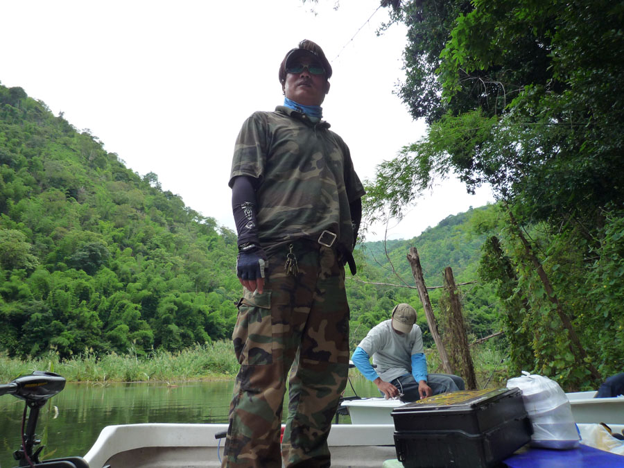 เอ้............................................................................ :angry: