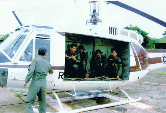 ไปกะผมป่ะ....

เด่วไปส่งที่เขื่อนบางลาง.....

 :cool: :cool: :cool: