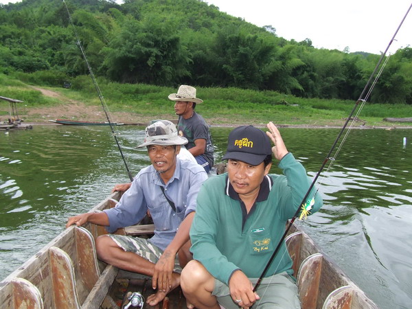  พี่เชิดขับเรือให้ครับ   :cheer: :cheer: :cheer: