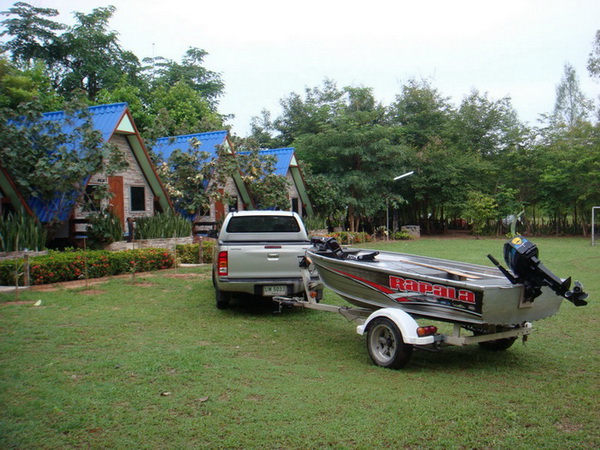 ขออนุญาติครับน้าต่าย เห็น rapara ที่ข้างเรือเหมือนกันถ้าน้าสนใจผมมีแบบอยู่ครับ :blush: