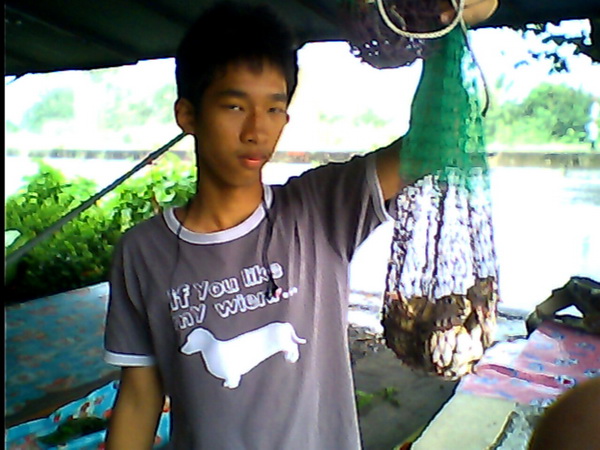 หลานชายมันขอ...หล่ออีกซักรูป...จัดปายยยยย.... :grin: :grin: :grin: