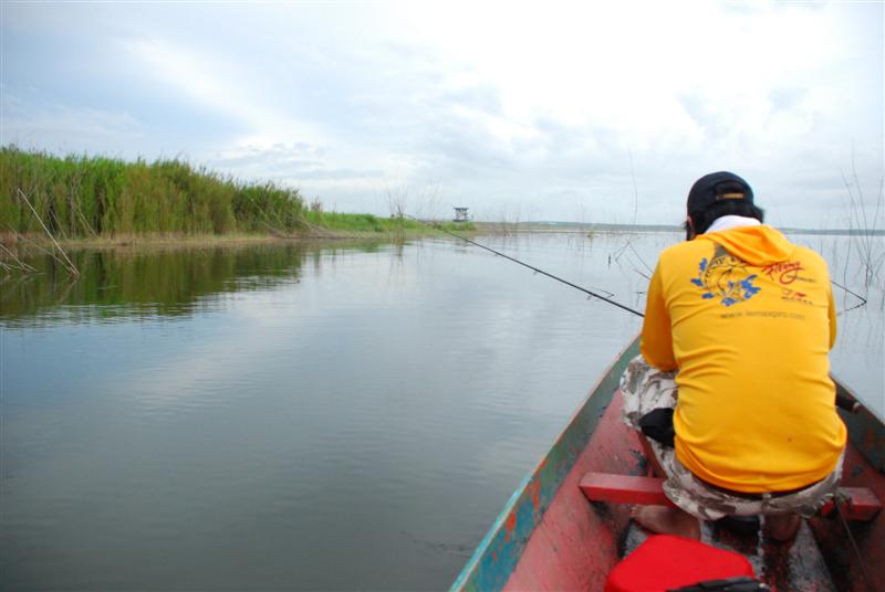 วิ่งเรือมานสัก ร้อยก่าโล ก้อถึงหมายที่เค้าว่าเด็ด  :laughing: :laughing: :cool:
           ตาเก้าไม