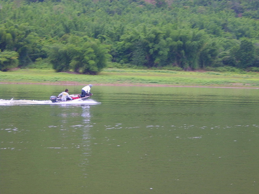 น้าคิด ฟอสฟอรัส กับ น้าเอส_ ยโส ออกเรือไปแล้วนู่นนนน... :grin: :grin: