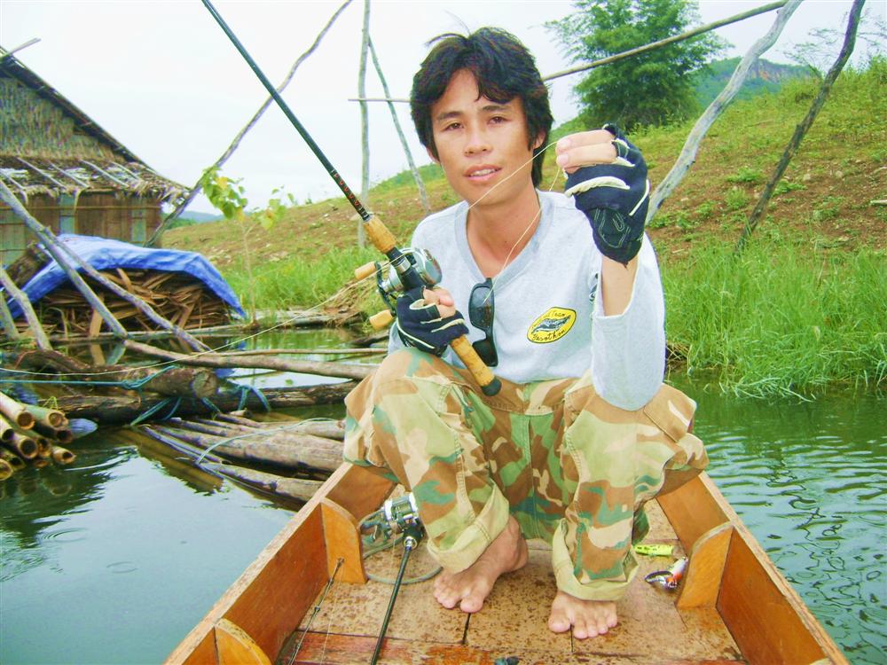 หลังจากพี่ ปาโต้ นำก่อน ผมก็โดนบ้าง