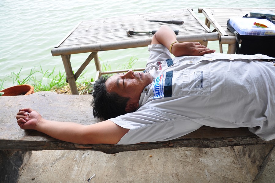 พวกมานคงสะใจล่ะครับ เพราะเล่นถ่ายไว้เพียบเลย :cry: :cry: :cry: