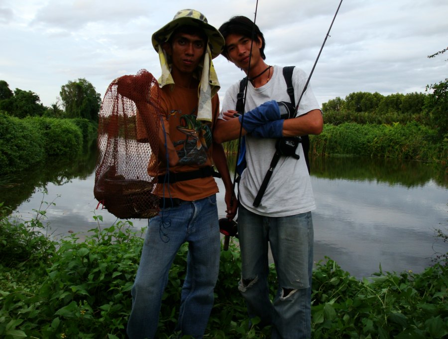 จะต้องกลับบ้านแล้วถ่ายรูปก่อนดีก่า
 :smile: :grin: