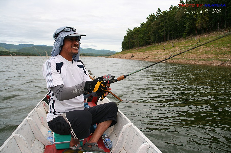  :grin: :grin:  งั้น น้าเอก หวดไปคนเดียวก่อนเลยนะ......เดี๋ยวผมถ่ายรูปให้ งิงิ   :laughing: :laughin