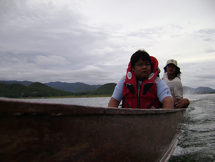 เรือมันหนักไรว้า :laughing: