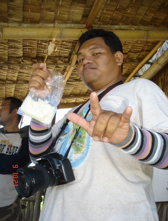 รูปไม่ค่อยได้ถ่าย แค่เอาตัวรอดได้ก็แย่แล้ว :grin:

ที่มาสายเนี่ย เพราะ "ข้าวเหนียวหมูปิ้งแท้ๆ"
