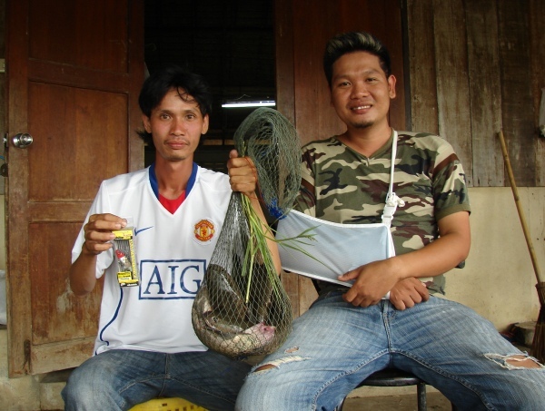 น้ากอล์ฟ   ก็ได้รางวัล ปลาไซร์ครับ   :cheer: :cheer: