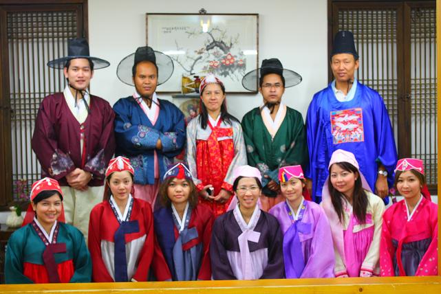 ถ่ายรูปหมู่ อีกซักที   :grin: :grin: :grin: