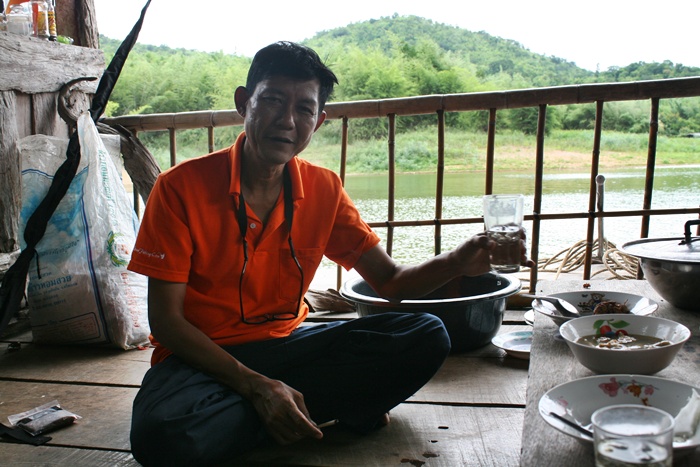 ตัดมาที่เเพเลยครับ 
น้าไร่ยังทำหน้าที่ได้ดีเสมอ

 :cheer: