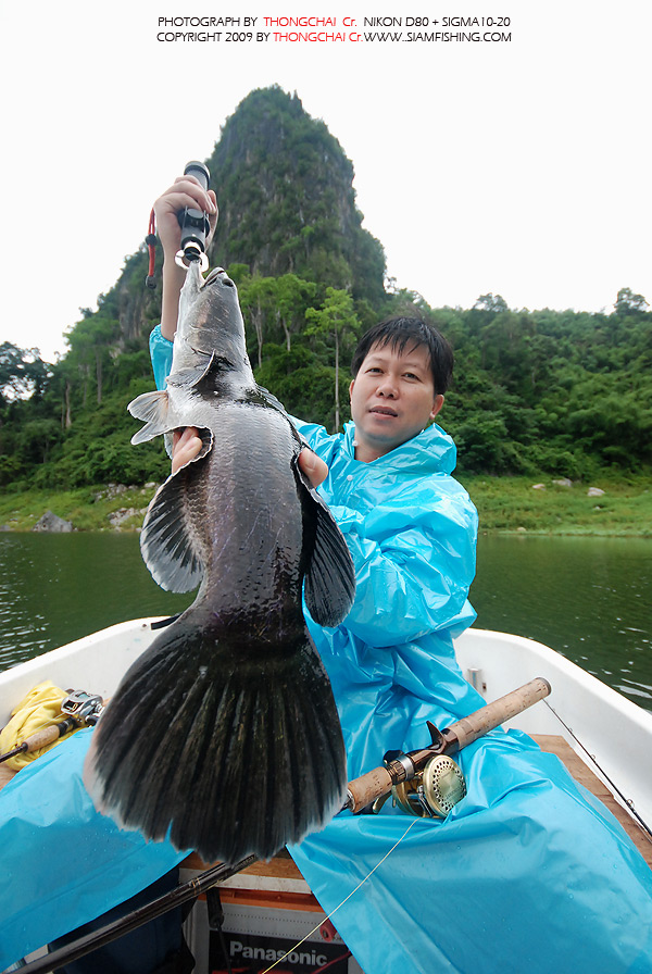 บอกว่าขอหล่อหน่อย จัดให้ครับ มีหน้าที่ถ่ายรูปถ่ายไป ไม่ต้องตกแล้ว :grin: :grin:
