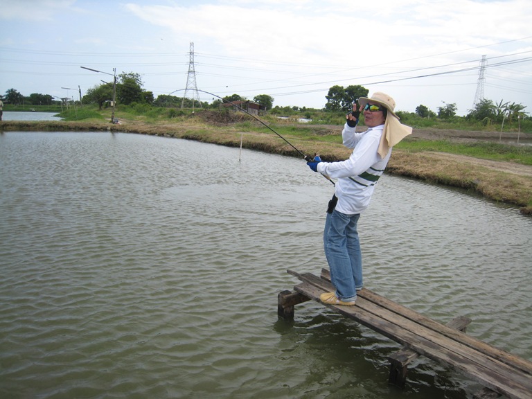 
อย่า..ถ่าย...หนู..!!!!!!.......อย่า..ถ่าย...หนู..!!!!!!.......

สู้...ตาย...คะ..................