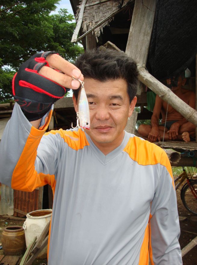 เสียเหยื่อซะแล้ว :laughing: :laughing: