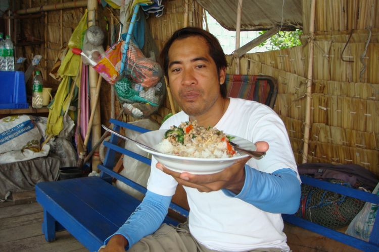 พักกินข้าวเที่ยงก่อนดีฝ่า............ที่น