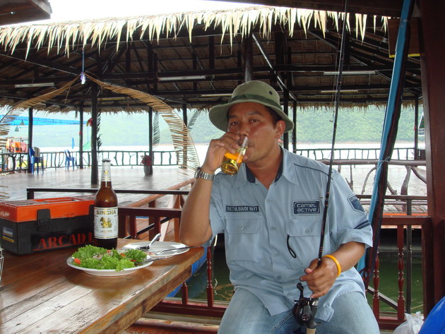 ระหว่างนั่งรอต้องหากิจกรรมทำหน่อยครับ.

 :cheer: :cheer: :cheer: