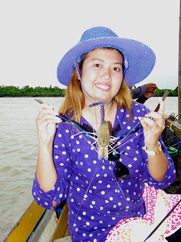 โอ๊ยยยยยยยยยยย... :grin:...มันดีจัยสุดสุด...บอกม่ายถูก...ดูหน้าก้อแล้วกันคร้า... :cheer: :cheer: :ch